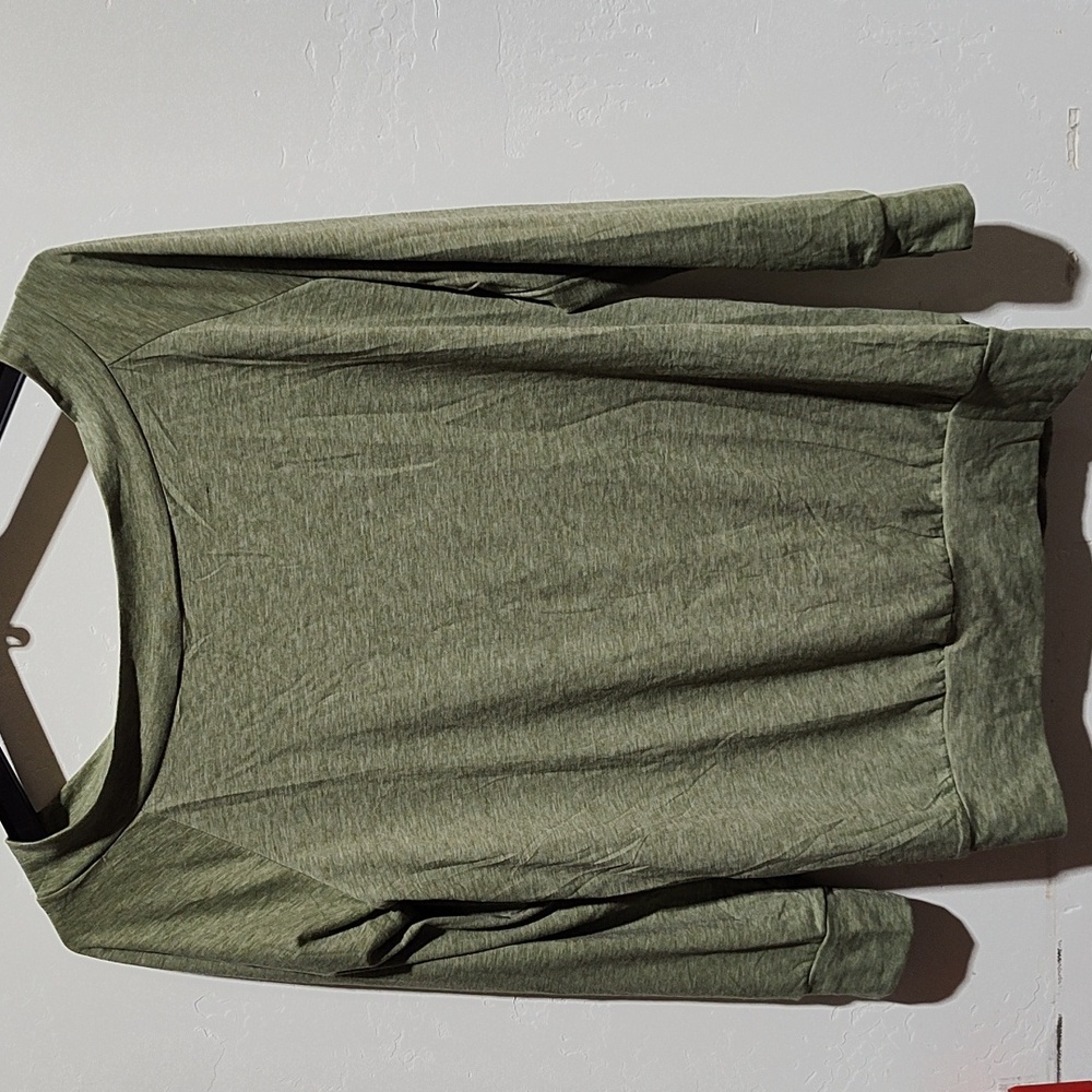Green Off-Shoulder Long Sleeve Top,L,New